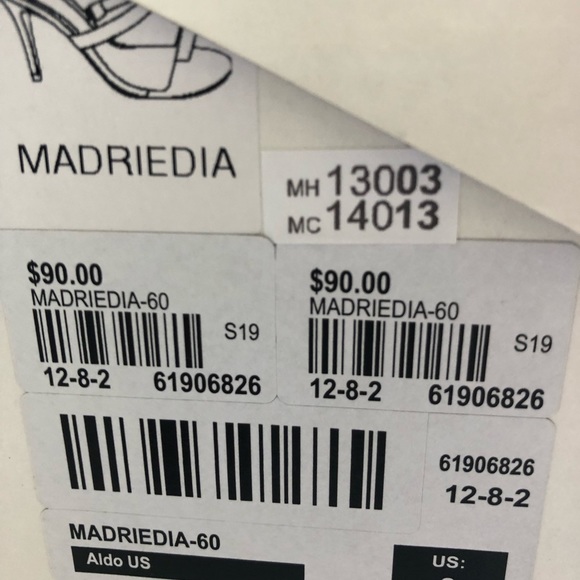 Neon lime heels - size 8 - Picture 5 of 6